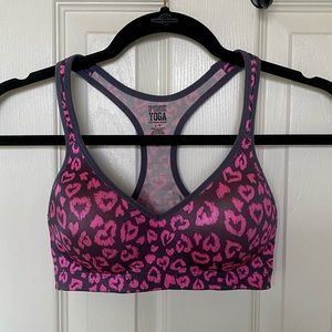 VS Pink sports bra 🌸